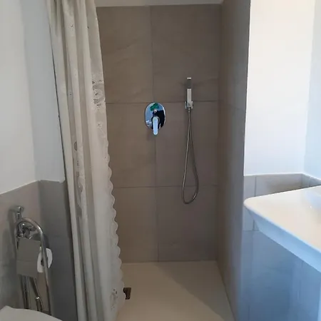 בית הארחה La Casa Nel Bosco קאפרי