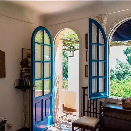 La Casa Nel Bosco בית הארחה 4*