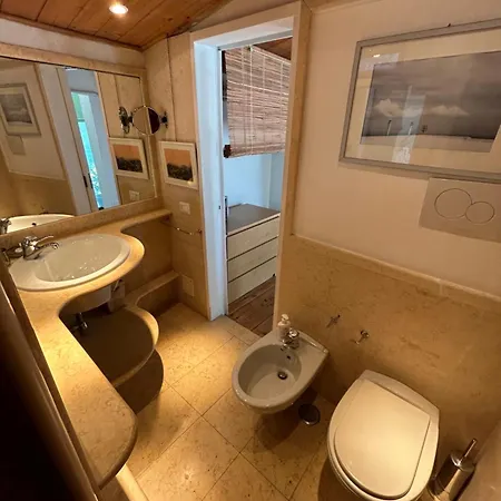 בית הארחה La Casa Nel Bosco 4*
