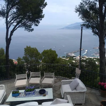 La Casa Nel Bosco Penzion