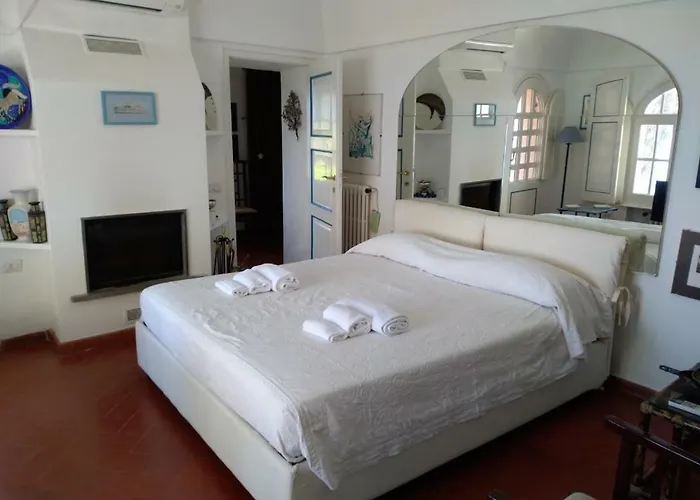 La Casa Nel Bosco Pensión 4*